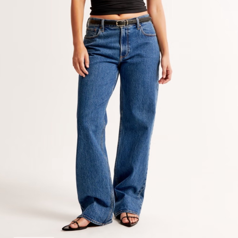 Abercrombie & Fitch Low Rise Baggy Curve Love Jean